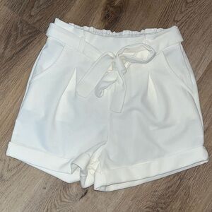 NWT Off White Haute Monde Paper bag tie waist Shorts XS